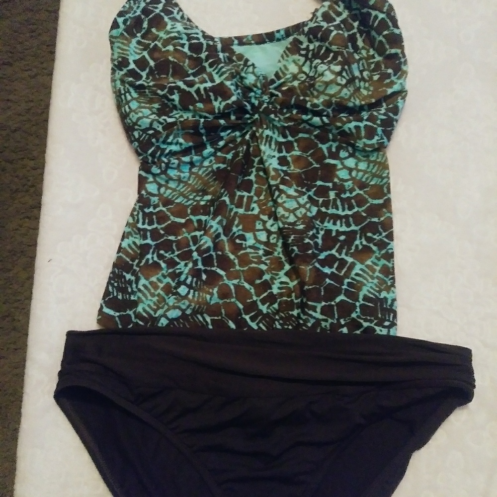 Womens bathing suit
